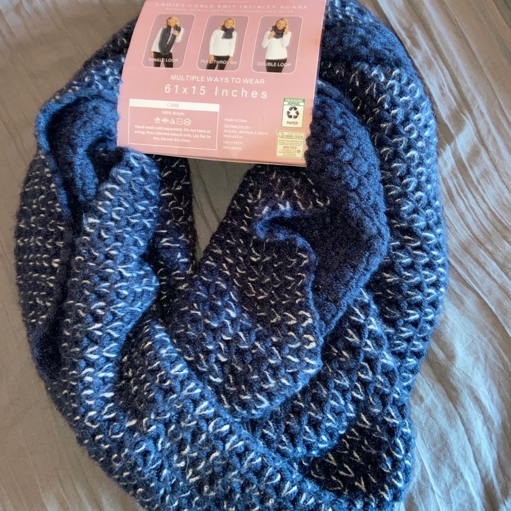 Infinity scarf